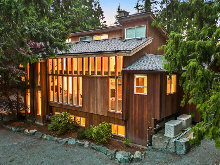 25011 Ferguson Avenue, Maple Ridge, BC, V2W 1H4 - 2