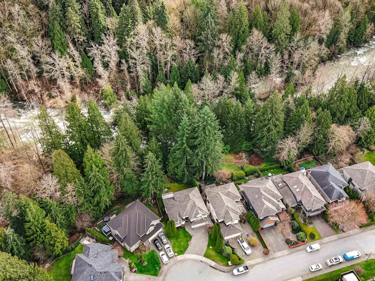 3332 Turner Avenue, Coquitlam, BC, V3E 3B9 - 2