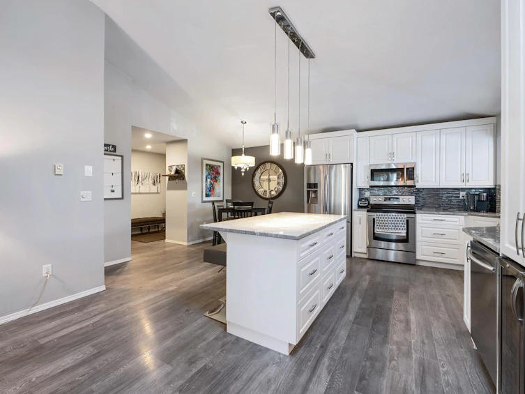 305-19721 64 Avenue, Langley, BC, V2Y 1L1 - 4