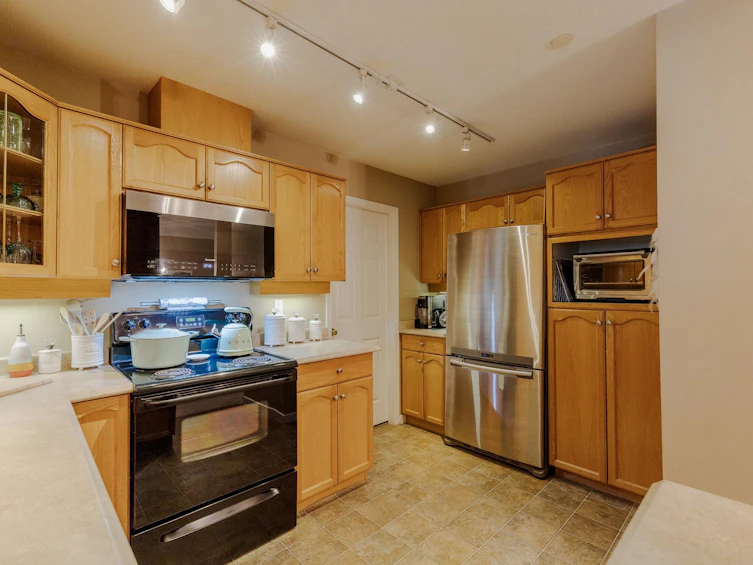 111-12464 191b Street, Pitt Meadows, BC, V3Y 2P6 - 9