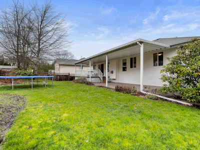5642 Thornhill Street - 5