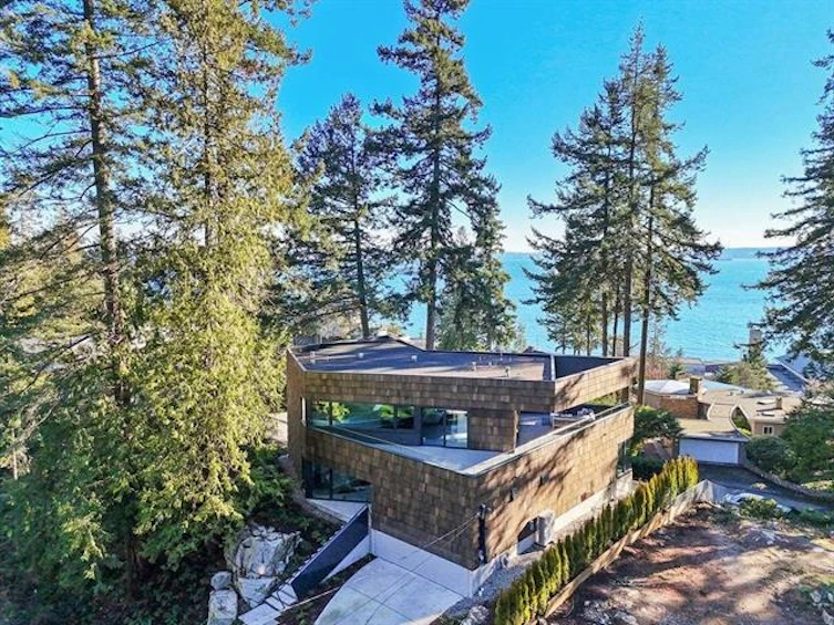 4166 Rose Crescent, West Vancouver, BC, V7V 2N8