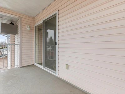6-46562 Yale Road - 4