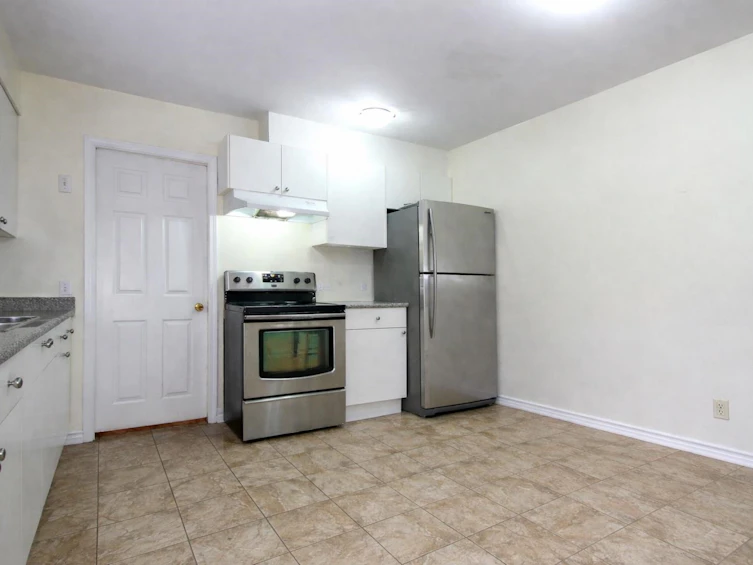 13475 Hilton Road, Surrey, BC, V3R 5J3 - 8