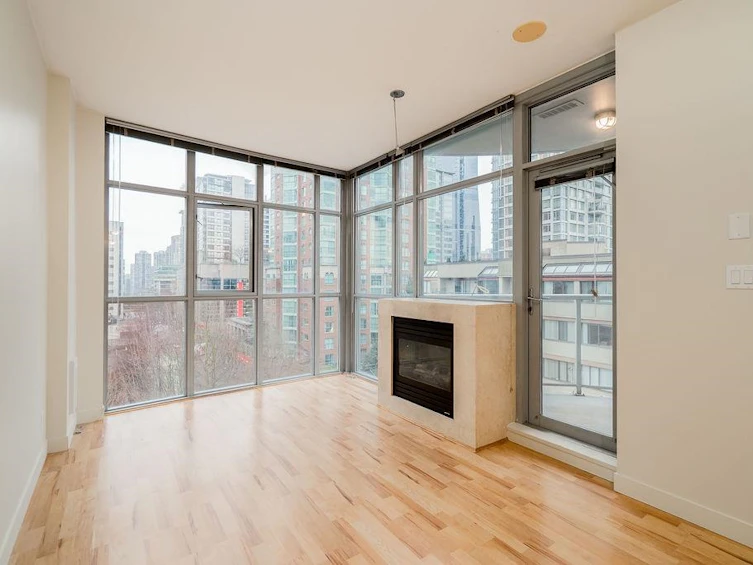 706-1050 Smithe Street, Vancouver, BC, V6E 4T4 - 2
