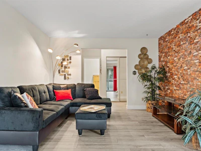 303-32070 Peardonville Road - 5
