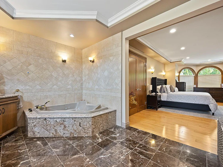 3582 Edgemont Boulevard, North Vancouver, BC, V7R 2P7 - 13