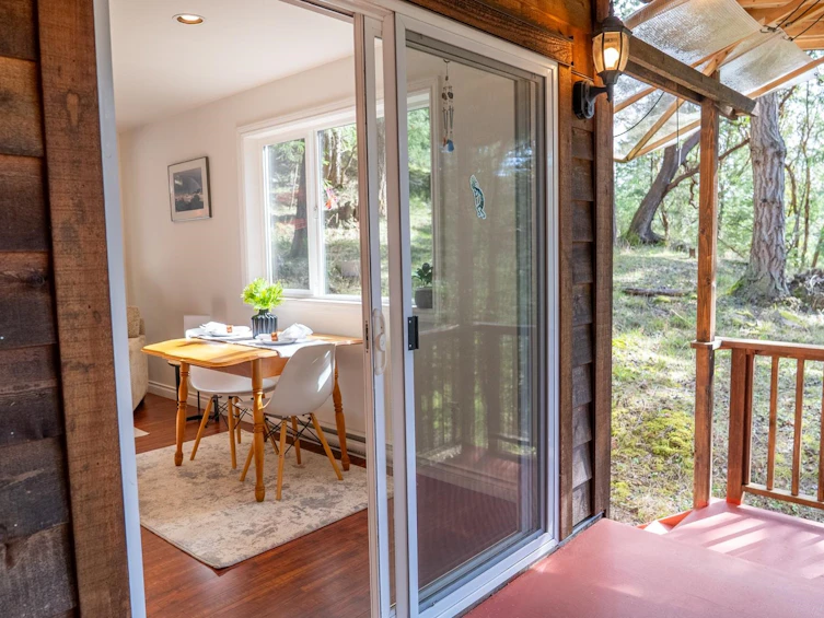 9868 Castle Road, Pender Island, BC, V0N 2M3 - 21