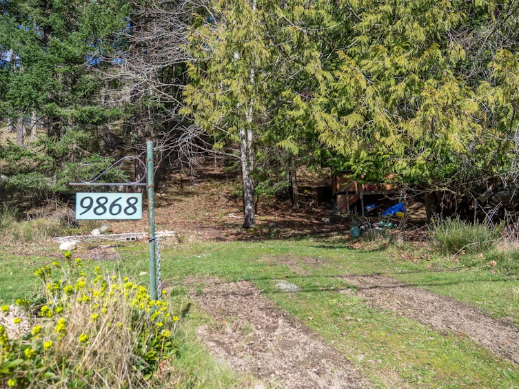 9868 Castle Road, Pender Island, BC, V0N 2M3 - 34