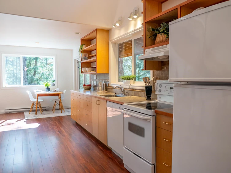 9868 Castle Road, Pender Island, BC, V0N 2M3 - 5