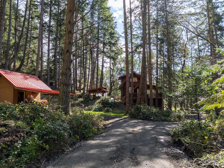 9868 Castle Road, Pender Island, BC, V0N 2M3 - 30