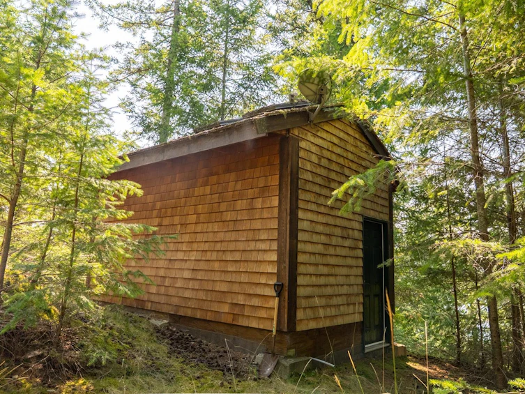 8807 Ainslie Point Road, Pender Island, BC, V0N 2M3 - 40
