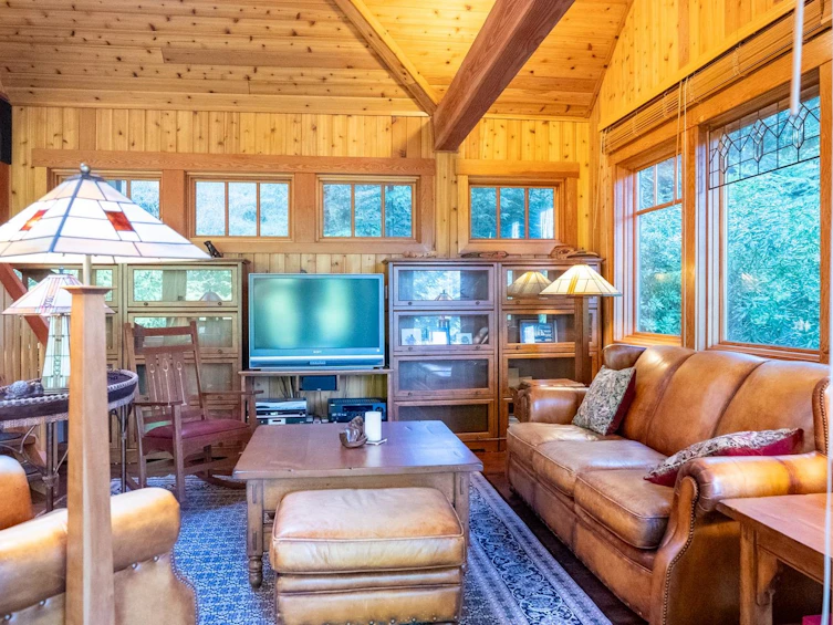 8807 Ainslie Point Road, Pender Island, BC, V0N 2M3 - 10