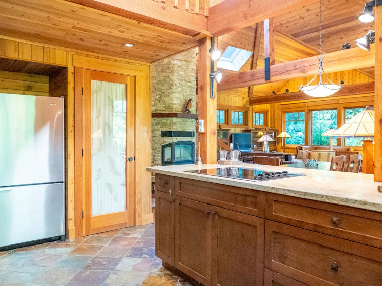 8807 Ainslie Point Road, Pender Island, BC, V0N 2M3 - 18