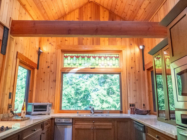 8807 Ainslie Point Road, Pender Island, BC, V0N 2M3 - 16