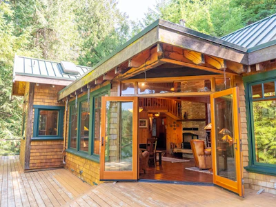 8807 Ainslie Point Road - 2