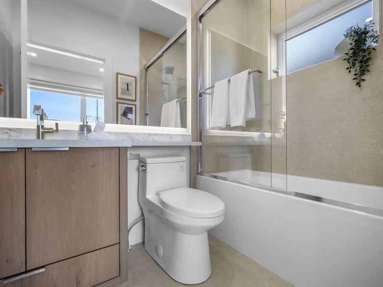 2-3563 E 25th Avenue, Vancouver, BC, V5R 1K3 - 20