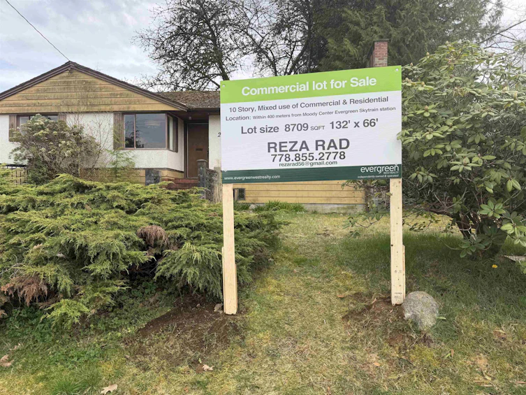 2811 St Johns Street, Port Moody, BC, V3H 2B9 - 4