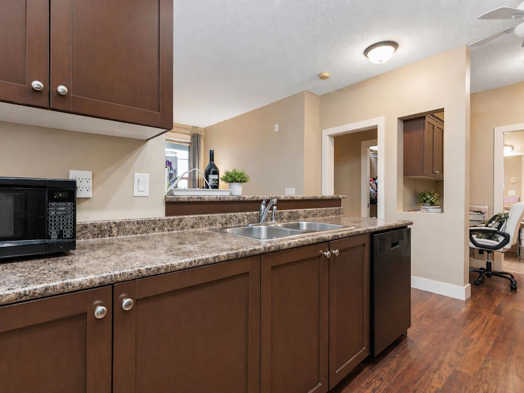 102-9000 Birch Street, Chilliwack, BC, V2P 8G2 - 11