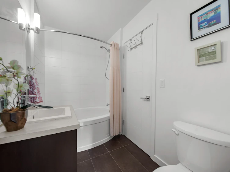 204-2238 Whatcom Road, Abbotsford, BC, V3G 0E6 - 19