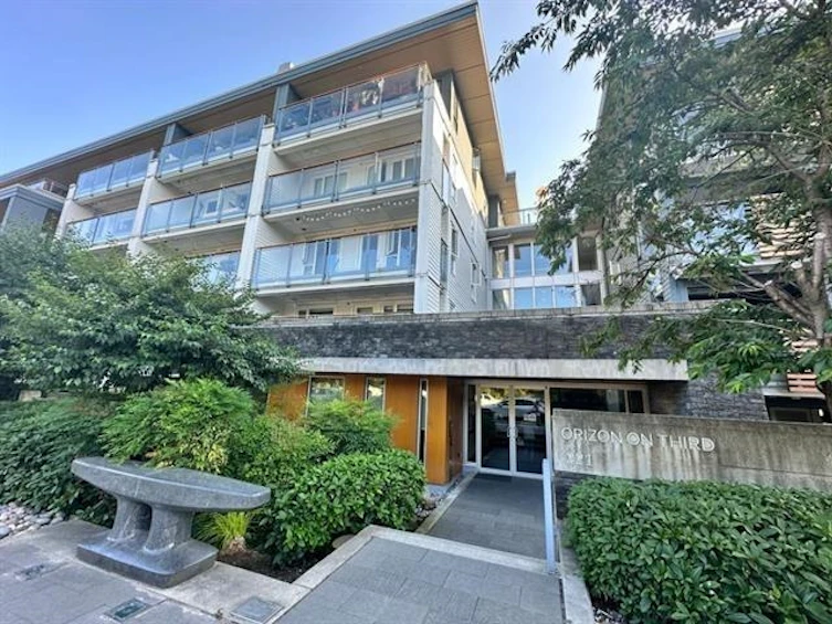 414-221 E 3rd Street, North Vancouver, BC, V7L 0C1 - 2