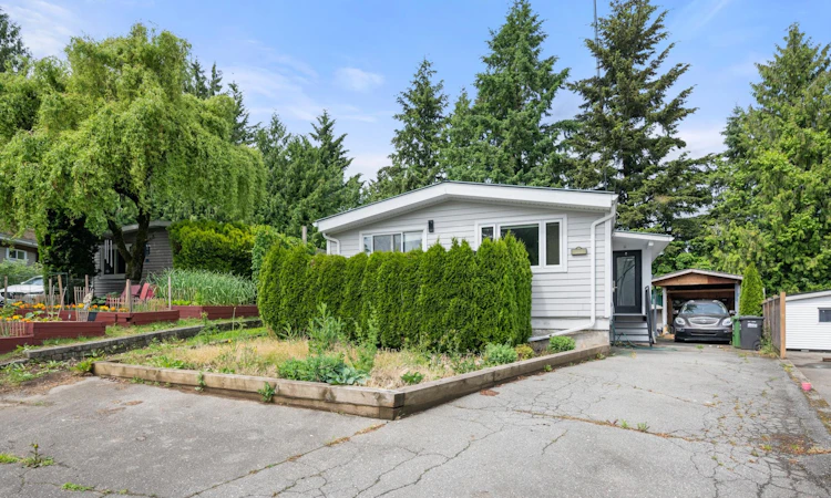 2225 Crystal Court