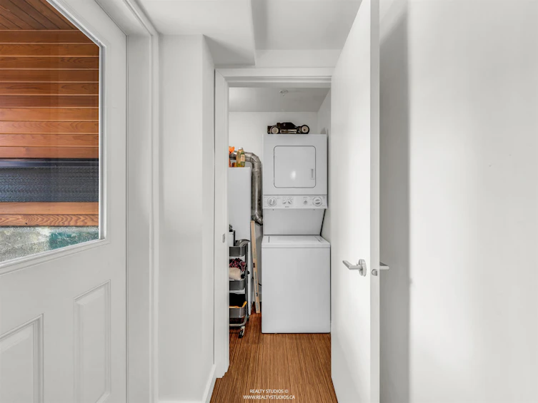132 W 22nd Avenue, Vancouver, BC, V5Y 2G1 - 33