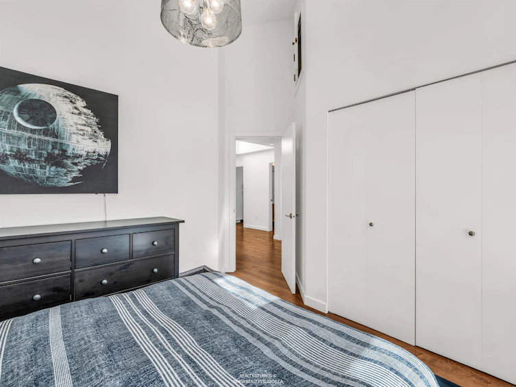 132 W 22nd Avenue, Vancouver, BC, V5Y 2G1 - 23
