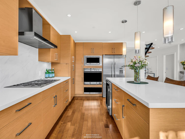 132 W 22nd Avenue, Vancouver, BC, V5Y 2G1 - 11