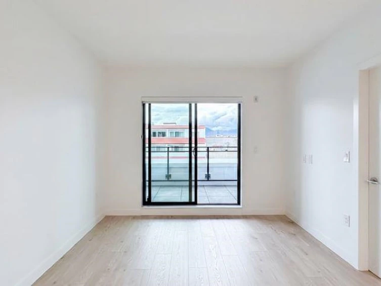 204-1680 E 12th Avenue, Vancouver, BC, V5N 2A3 - 3