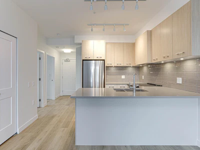 206-4933 Clarendon Street - 4