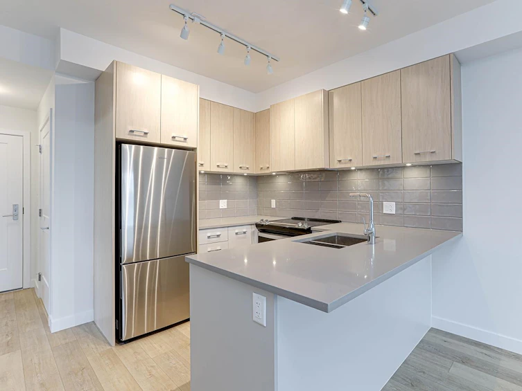 206-4933 Clarendon Street, Vancouver, BC, V5R 0J6 - 3