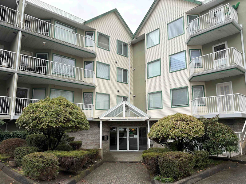 114 - 19236 Ford Road, Pitt Meadows BC V3Y 2K1