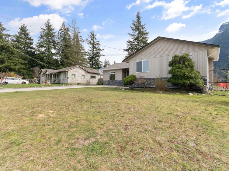 574 Park Street, Hope, BC, V0X 1L0 - 38