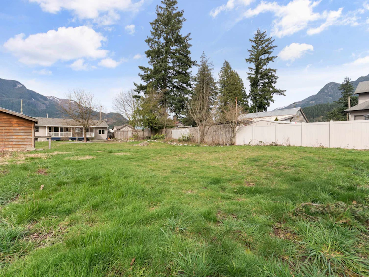 574 Park Street, Hope, BC, V0X 1L0 - 36