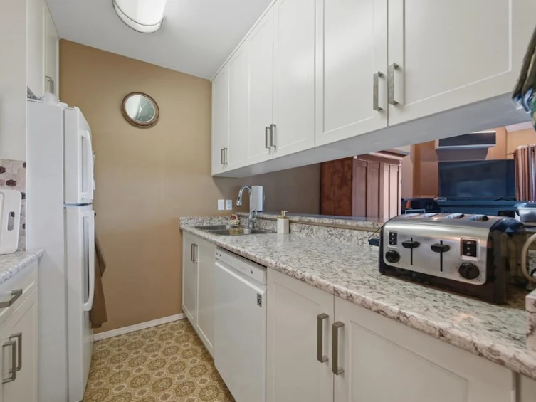 203-45875 Cheam Avenue, Chilliwack, BC, V2P 1N7 - 8