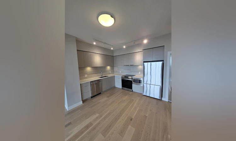 801-8761 University Crescent