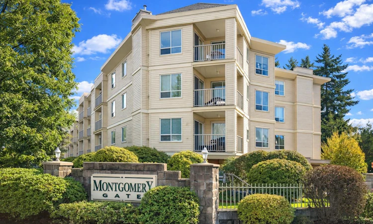 207-5450 208th Street