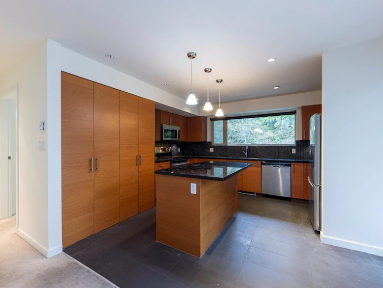 PH1-2832 Capilano Road, North Vancouver, BC, V7R 4H5 - 2