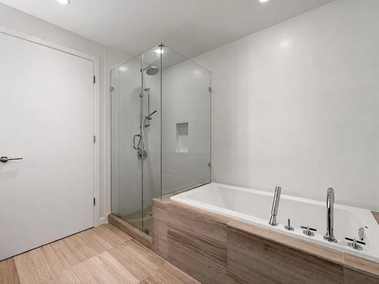 401-768 Arthur Erickson Place, West Vancouver, BC, V7T 0B6 - 18