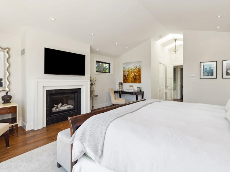 939 Friar Crescent, North Vancouver, BC, V7G 1M5 - 19