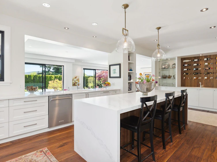 939 Friar Crescent, North Vancouver, BC, V7G 1M5 - 6