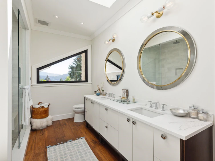 939 Friar Crescent, North Vancouver, BC, V7G 1M5 - 24