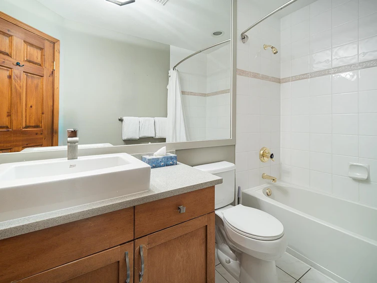 18-8030 Nicklaus North Boulevard, Whistler, BC, V8E 1J7 - 18