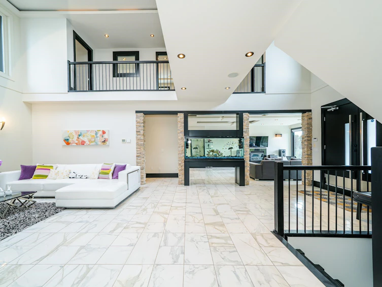 1068 Holdom Avenue, Burnaby, BC, V5B 3V6 - 13