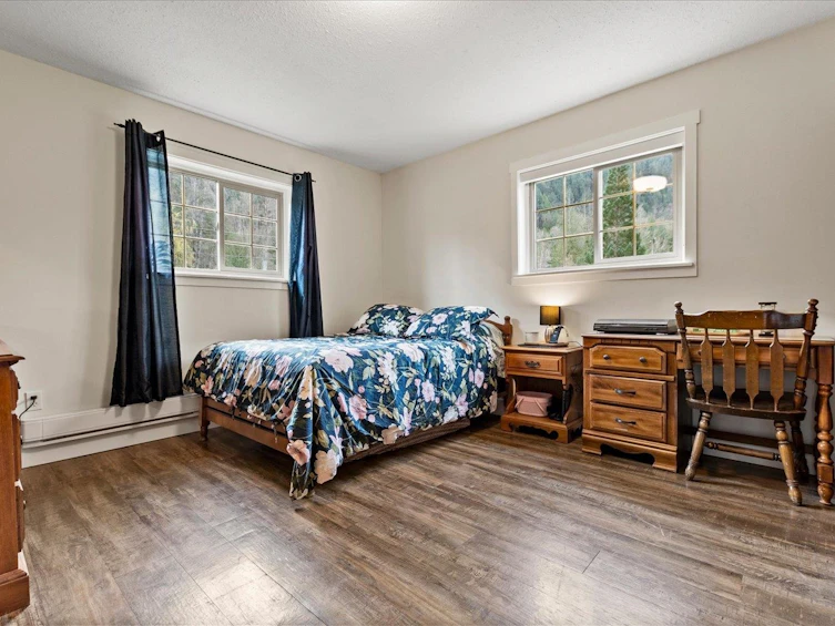 10421 S Popkum Road, Rosedale, BC, V0X 1X1 - 15