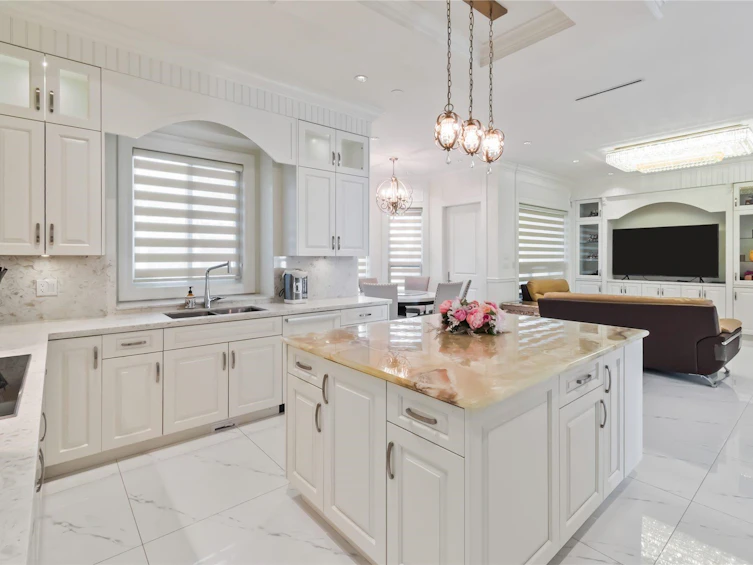 8371 Mowbray Road, Richmond, BC, V7A 2B8 - 5
