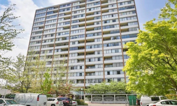 1201-6631 Minoru Boulevard