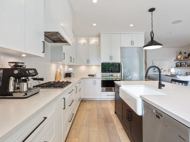 1725 Peters Road, North Vancouver, BC, V7J 1Y7 - 8