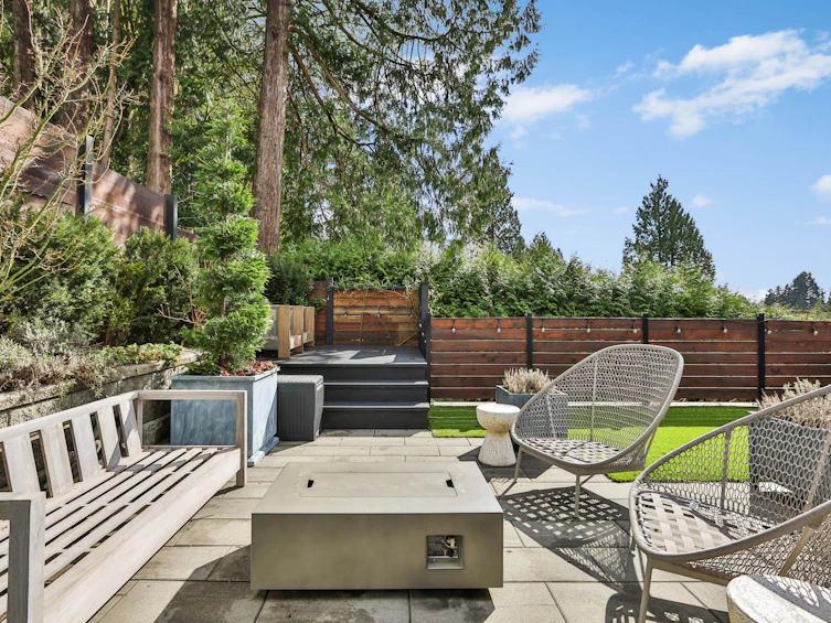 1725 Peters Road, North Vancouver, BC, V7J 1Y7 - 19